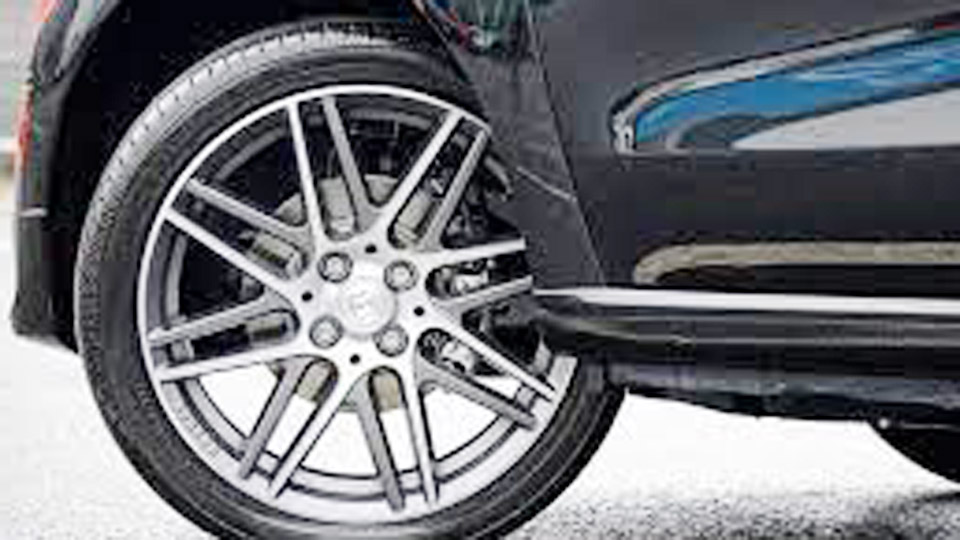 Why Does My Car Squeak When Turning the Wheel