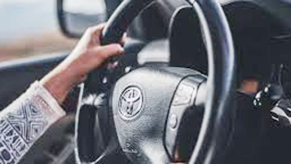 Why Is My Car Steering Wheel Stiff?