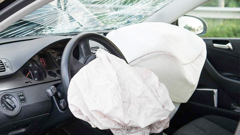 How Airbags Reduce Injury